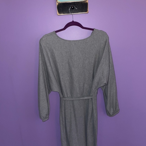 Grey dress - Picture 4 of 4